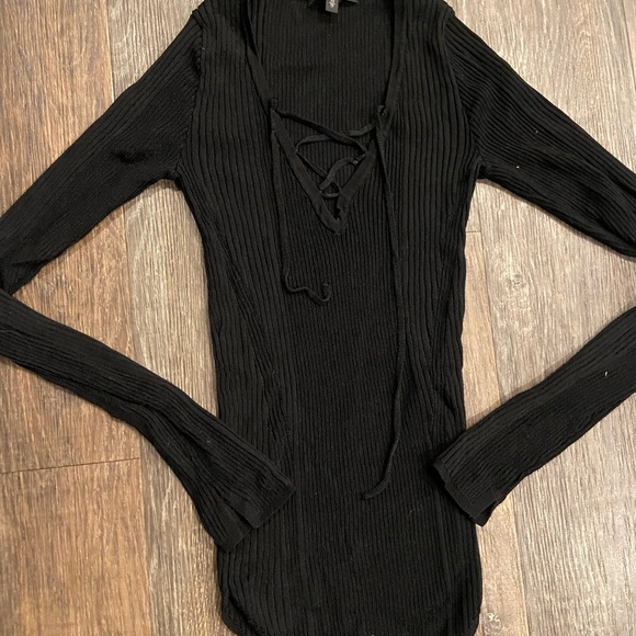 Carrie Jersey Lace-Up Vee - Picture 3 of 6